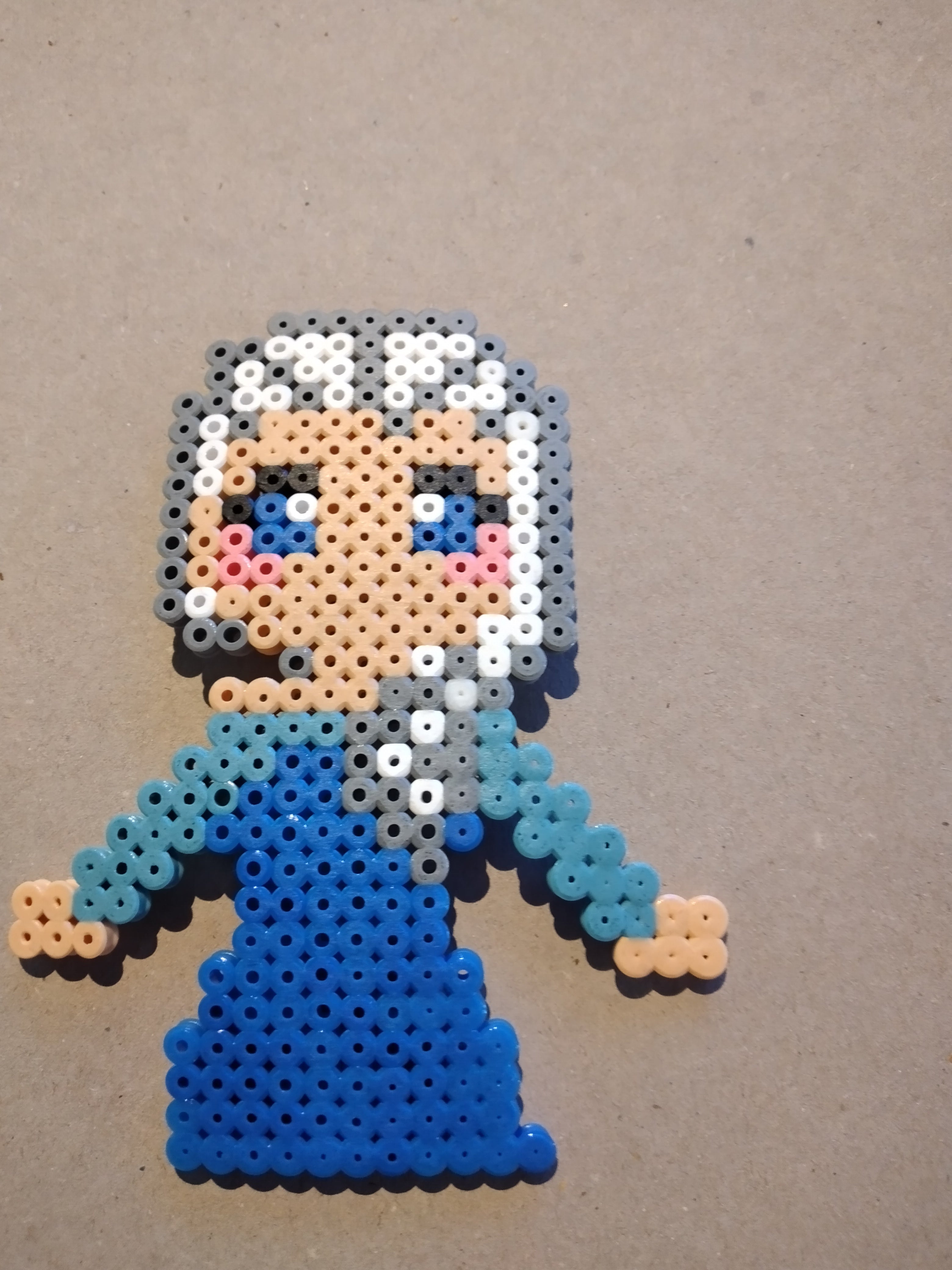 Disney Frozen Die Eiskönigin Elsa Pixel Art Perler Beads Bügelperlen